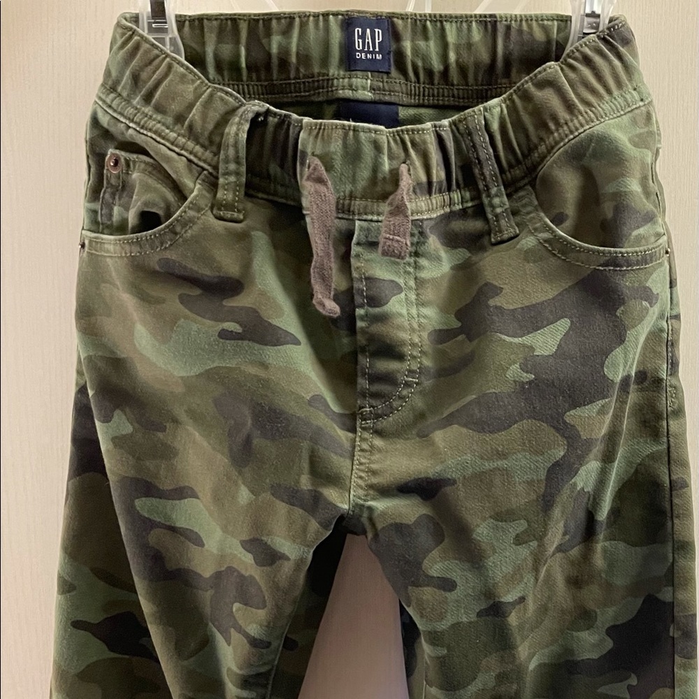 NWOT Gap boy’s L Stretch Slim